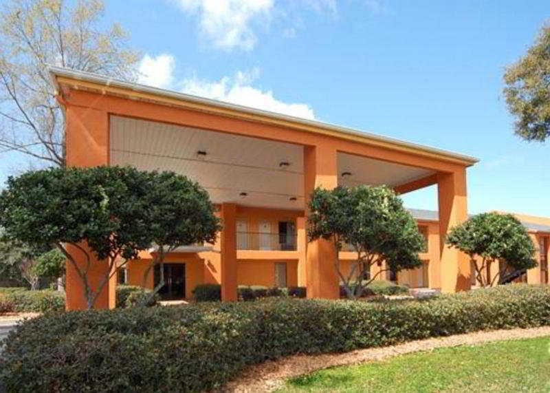 Days By Wyndham Pensacola I-10 Motel