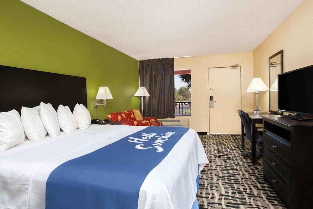 Days By Wyndham Pensacola I-10 Motel Ferry Pass